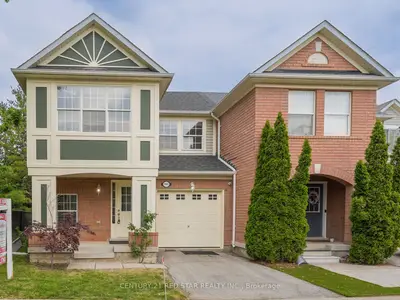 Att/Row/Townhouse in Milton