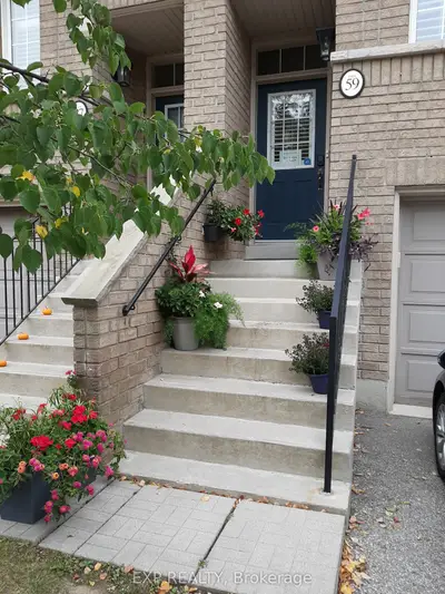 Condo Townhouse in Mississauga