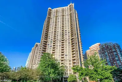 Condo Apartment in Mississauga