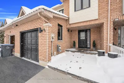 Att/Row/Townhouse in Caledon