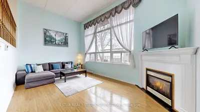 Condo Townhouse in Mississauga