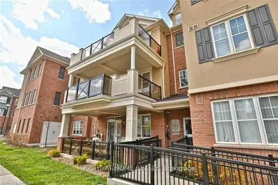 263 Georgian Drive 301, Oakville, On L6h 0l2