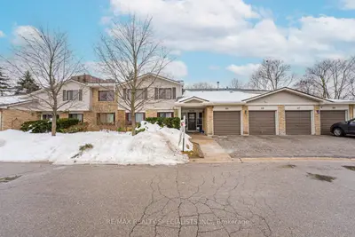 2701 Aquitaine Avenue 69, Mississauga, On L5n 2h7