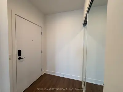 Condo Apartment in Oakville