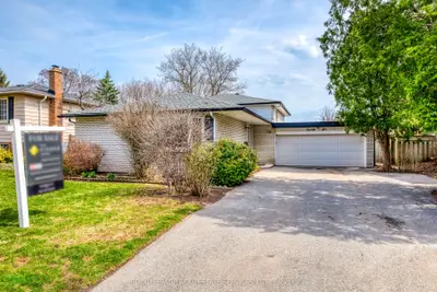 Detached in Oakville