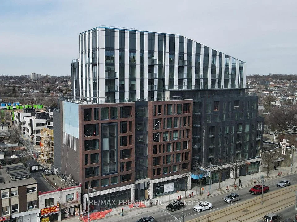 1808 St Clair Avenue W 607, Toronto W03, ON M6N 0C1