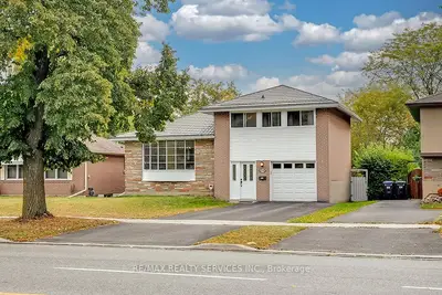 2116 Truscott Drive, Mississauga, On L5j 2a6