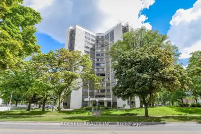 2323 Confederation Parkway 1003, Mississauga, On L5b 1r6