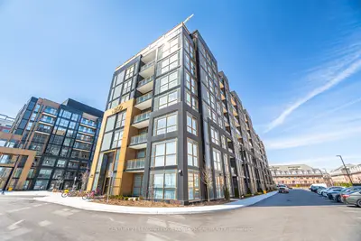 Condo Apartment in Oakville