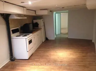 1977 Dundas Street W Basement, Toronto W01, On M6r 1w7