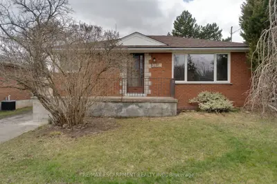 1450 Mountain Grove Avenue, Burlington, On L7p 2h3