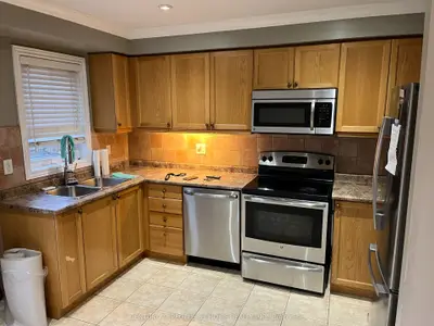 7155 Fairmeadow Crescent, Mississauga, On L5n 8r7