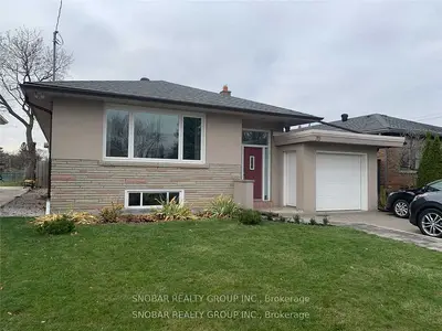 70 Poynter Drive, Toronto W09, On M9r 1l2