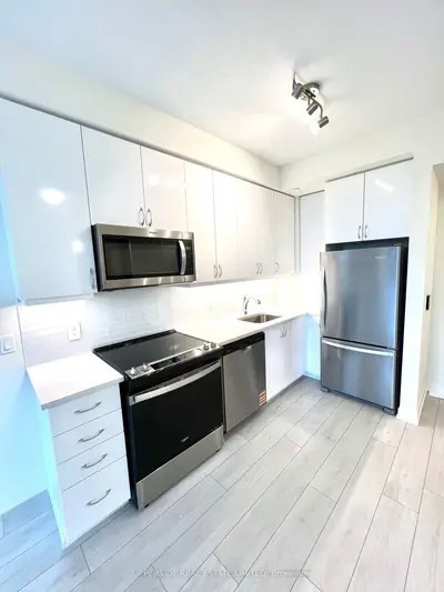 38 Annie Craig Drive 2809, Toronto W06, On M8v 0g9