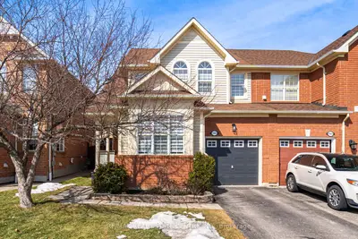 Semi-Detached in Milton