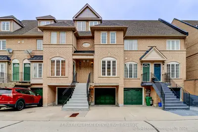 80 Strathaven Drive 67, Mississauga, On L5r 3v9
