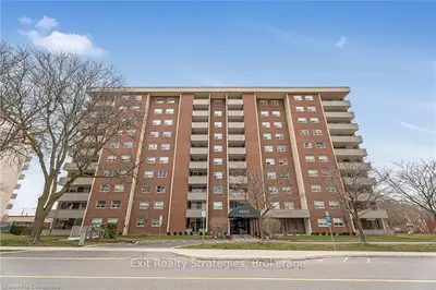 Condo Apartment in Burlington