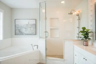 Semi-Detached in Milton
