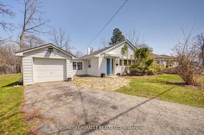 1235 Old River Road, Mississauga, On L5g 3g2