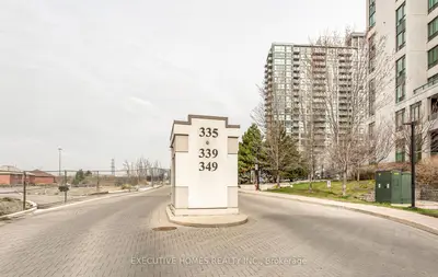 339 Rathburn Road W 1510, Mississauga, On L5b 0k6