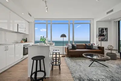 1926 Lake Shore Boulevard W 3709, Toronto W01, On M6s 1a1