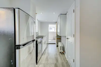 11 Laxton Avenue B1, Toronto W01, On M6k 1k8