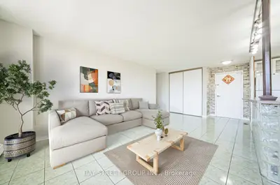 3120 Kirwin Avenue 409, Mississauga, On L5a 3r2