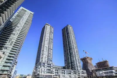 4011 Brickstone Mews 724, Mississauga, On L5b 0j7