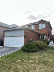 7477 Doverwood Drive, Mississauga, ON L5N 6N2