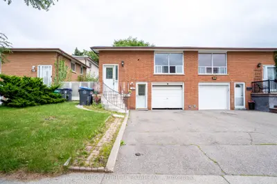 Semi-Detached in Mississauga