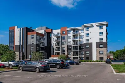Condo Apartment in Burlington
