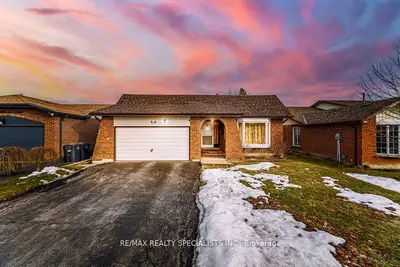 Detached in Brampton