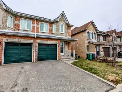 455 Apache Court 38, Mississauga, On L4z 3w8