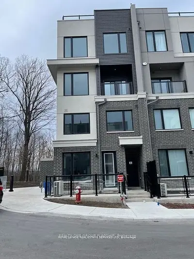 Condo Townhouse in Mississauga