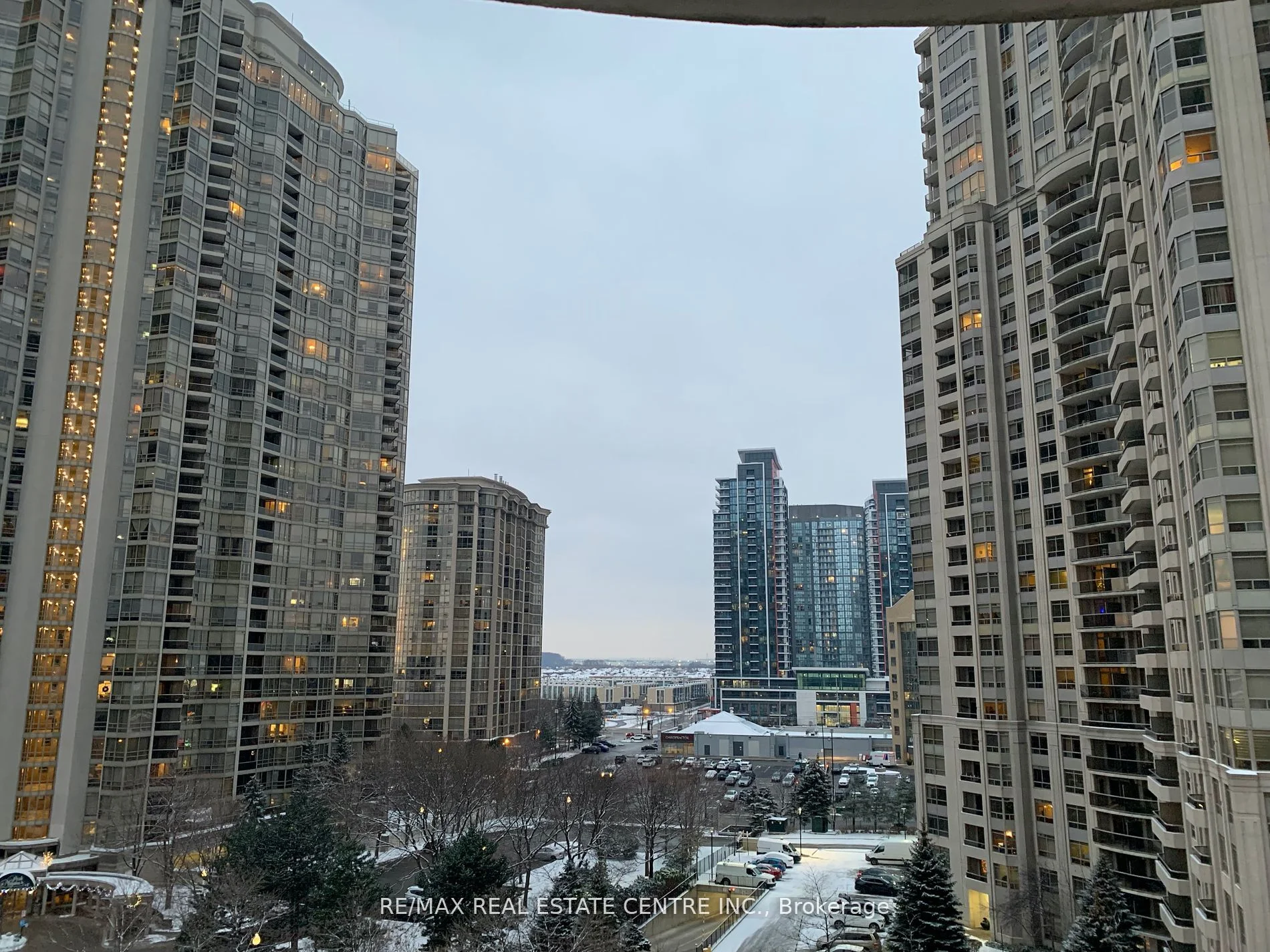 Condo Apartment in Mississauga