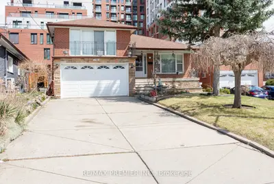 7 Jennifer Court, Toronto W05, On M3m 2t6