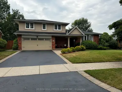 Detached in Oakville