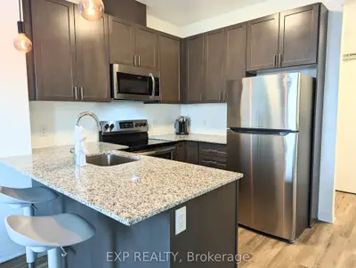 95 Dundas Street W 510, Oakville, On L6m 5n4