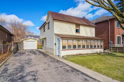 41 Mississauga Road S, Mississauga, On L5h 2h3