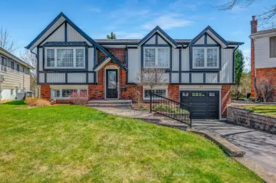 Detached in Burlington