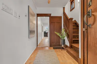 185 Clendenan Avenue, Toronto W02, On M6p 2w9