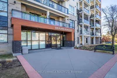 Condo Apartment in Burlington
