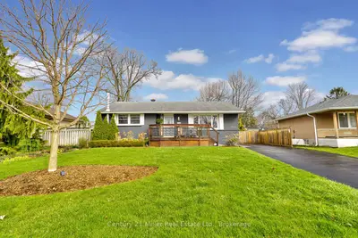 Detached in Burlington