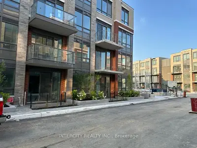 Condo Apartment in Brampton
