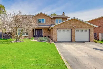 1423 Peerless Court, Oakville, On L6h 3a4