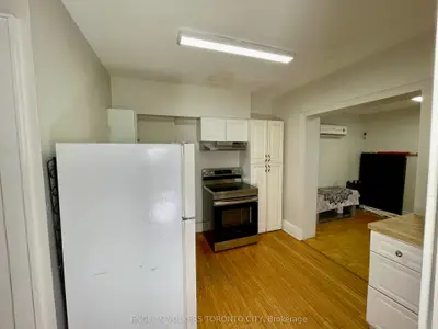 Store W Apt/Office in Toronto