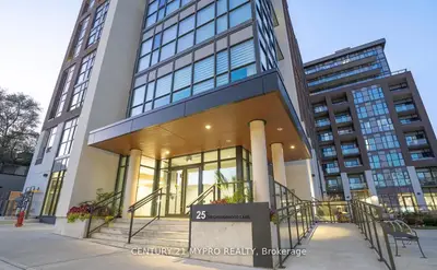 25 Neighbourhood Lane 401, Toronto W07, On M8y 0c4