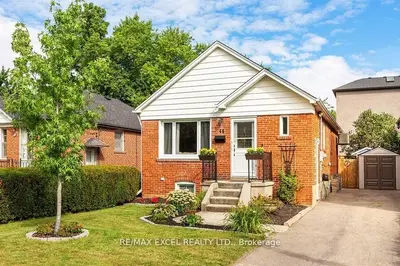 46 James Street Lower, Toronto W06, On M8w 1l3