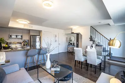 15 Foundry Avenue 202, Toronto W02, On M6h 4h2