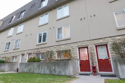 Condo Townhouse in Toronto